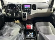 Toyota Hiace – High roof 16 Seats